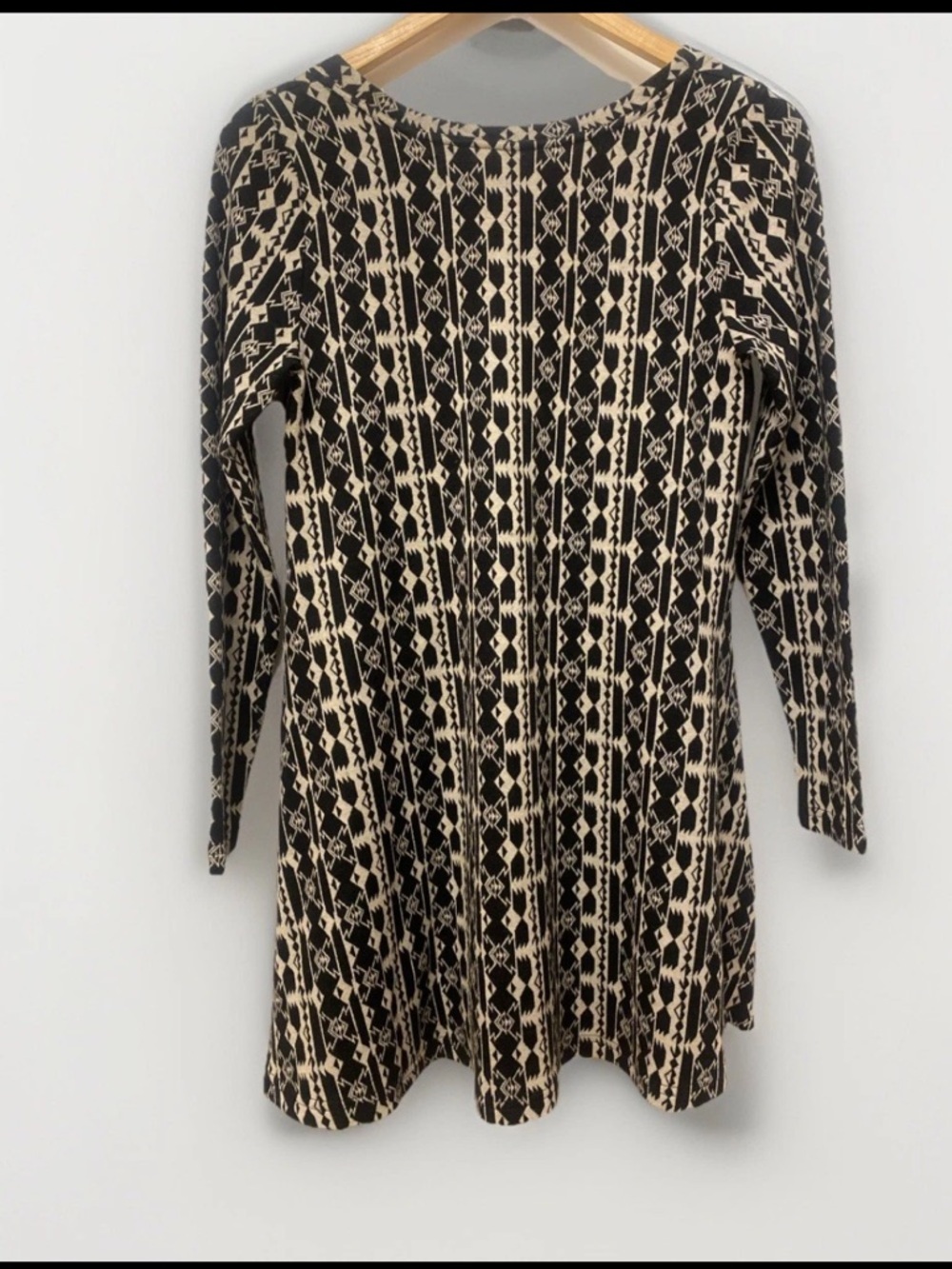 Blank Black and White Geo-Print Long-Sleeve Mini Dress